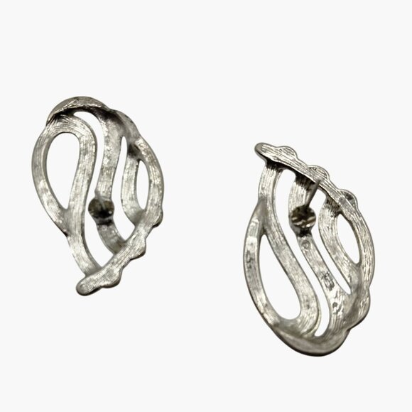 Abstract Wave Design Earrings Silver Toned Pierced Post Art Deco Open Work Swirl - Picture 4 of 5
